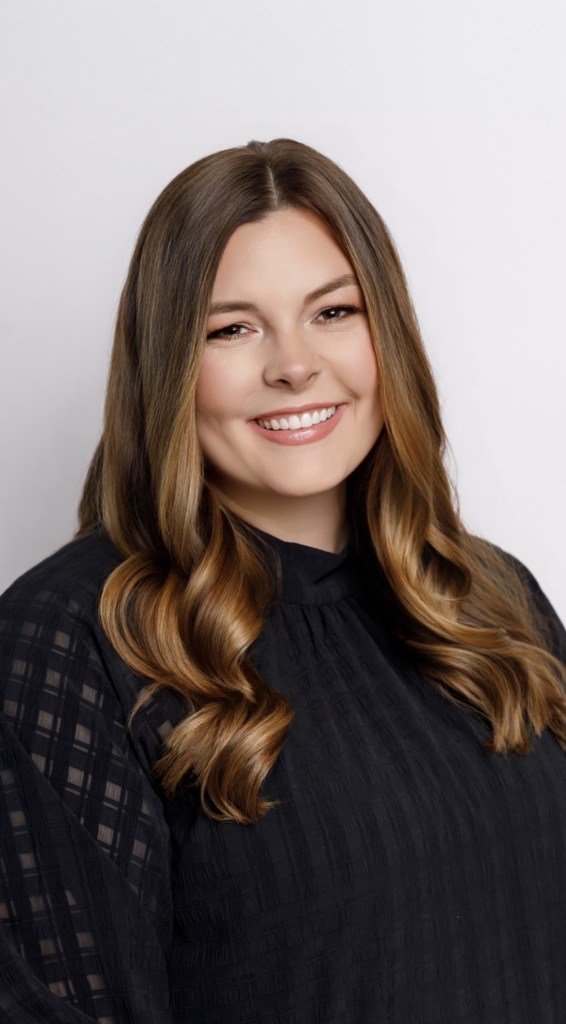 Doctor Zoe headshot