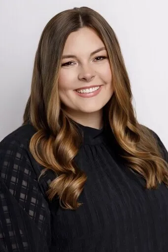 Doctor Zoe headshot